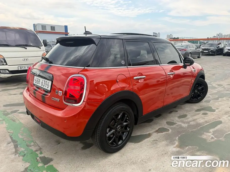 Mini Cooper 2018 1.5 автомат (гидро), фото 6