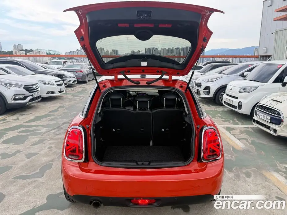 Mini Cooper 2018 1.5 автомат (гидро), фото 8