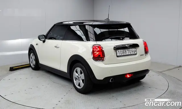 Mini Cooper 2020 1.5 автомат (гидро), миниатюра 2