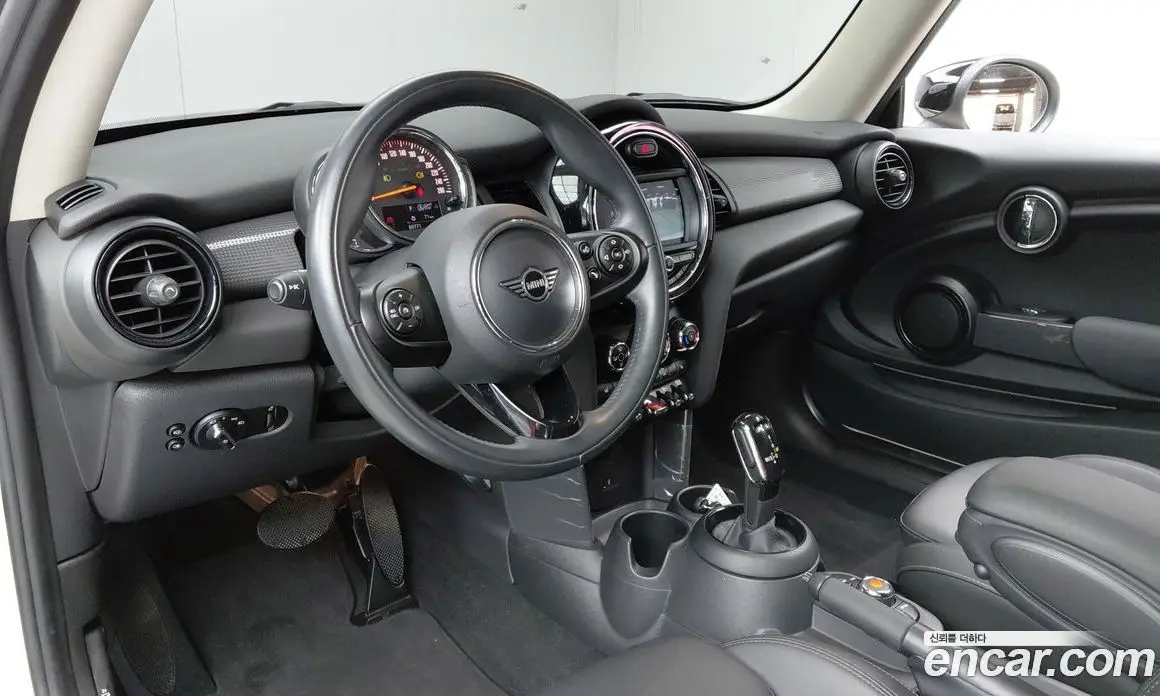 Mini Cooper 2020 1.5 автомат (гидро), фото 12