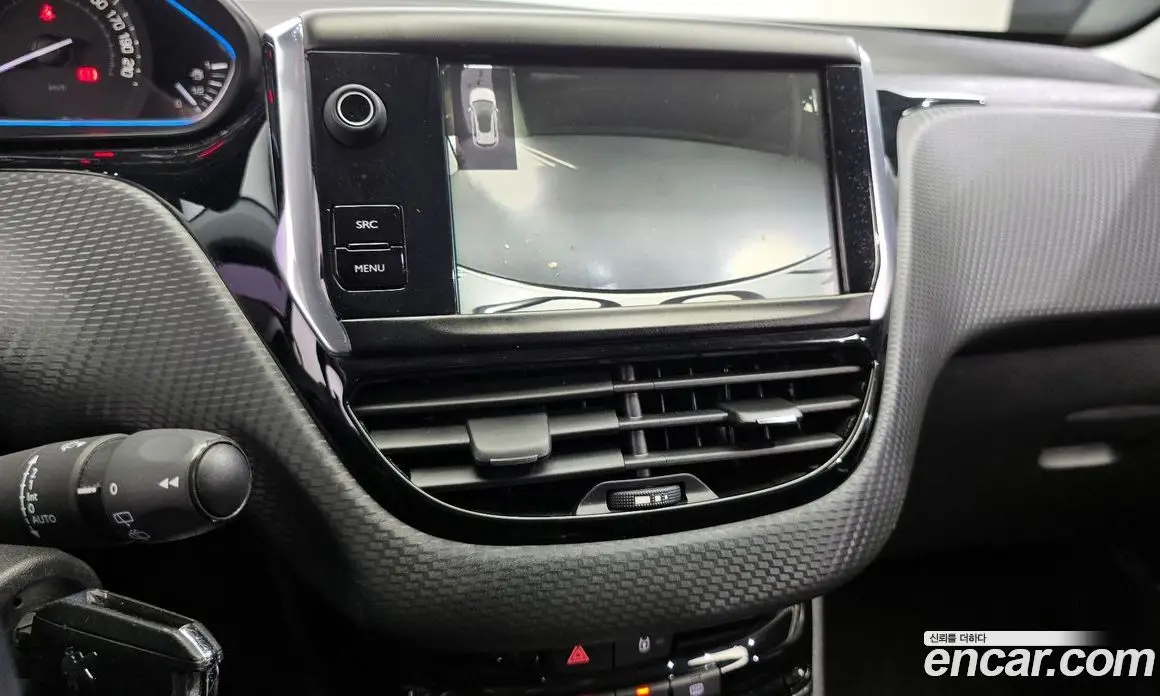 Peugeot 2008 2015 1.6 автомат (гидро), фото 16 Peugeot 2008 2015 1.6 автомат (гидро), фото 16