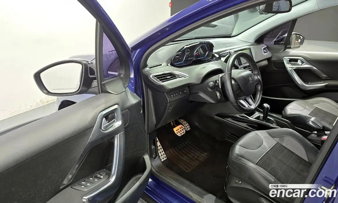 Peugeot 2008 2015 1.6 автомат (гидро), фото 10 Peugeot 2008 2015 1.6 автомат (гидро), фото 10