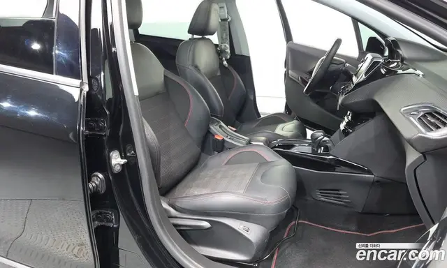 Peugeot 2008 2019 1.5 автомат (гидро), миниатюра 11 Peugeot 2008 2019 1.5 автомат (гидро), миниатюра 11