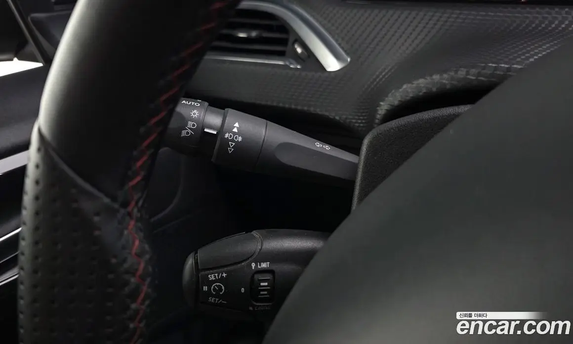 Peugeot 2008 2019 1.5 автомат (гидро), фото 17 Peugeot 2008 2019 1.5 автомат (гидро), фото 17