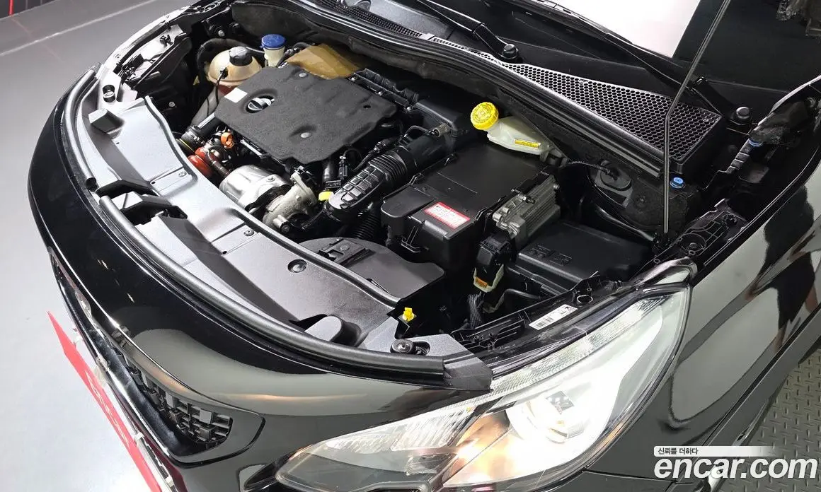 Peugeot 2008 2019 1.5 автомат (гидро), фото 6 Peugeot 2008 2019 1.5 автомат (гидро), фото 6