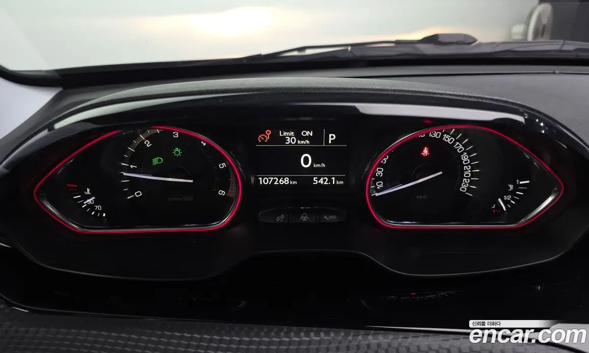 Peugeot 2008 2019 1.5 автомат (гидро), фото 8 Peugeot 2008 2019 1.5 автомат (гидро), фото 8