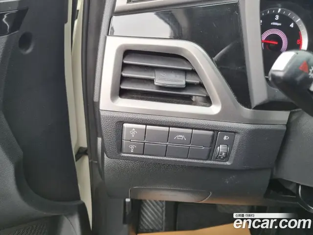 SsangYong Korando 2020 1.6 автомат (гидро), миниатюра 11 SsangYong Korando 2020 1.6 автомат (гидро), миниатюра 11