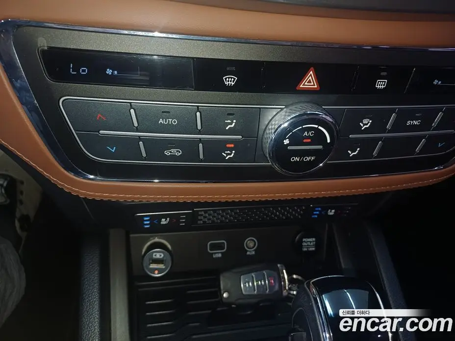 SsangYong Rexton 2018 2.2 автомат (гидро), фото 15 SsangYong Rexton 2018 2.2 автомат (гидро), фото 15