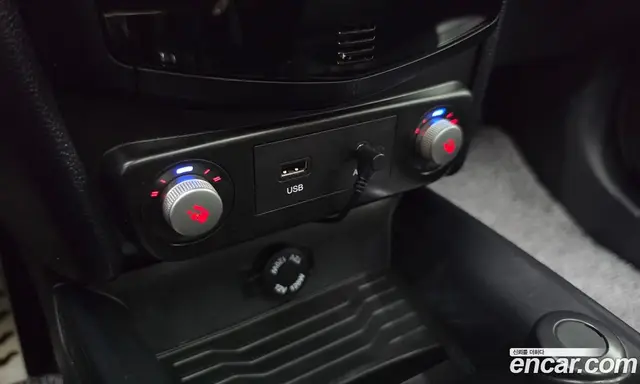 SsangYong TIBOLI 2017 1.6 автомат (гидро), миниатюра 12