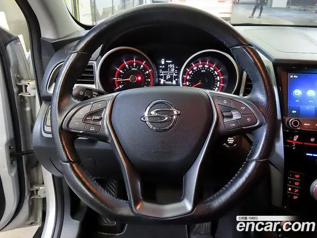 SsangYong TIBOLI 2017 1.6 автомат (гидро), миниатюра 8