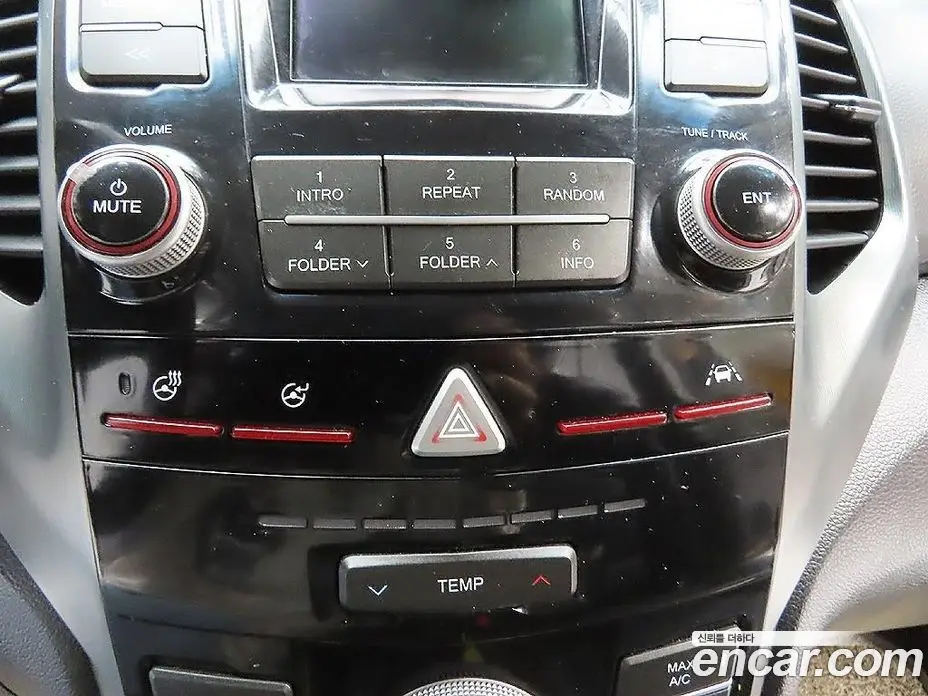 SsangYong TIBOLI 2018 1.6 автомат (гидро), фото 18