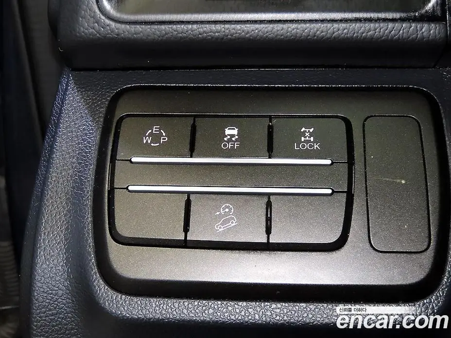 SsangYong TIBOLI 2019 1.6 автомат (гидро), фото 14