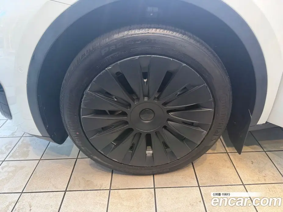 Tesla Model Y 2021 0.3 автомат (гидро), фото 5