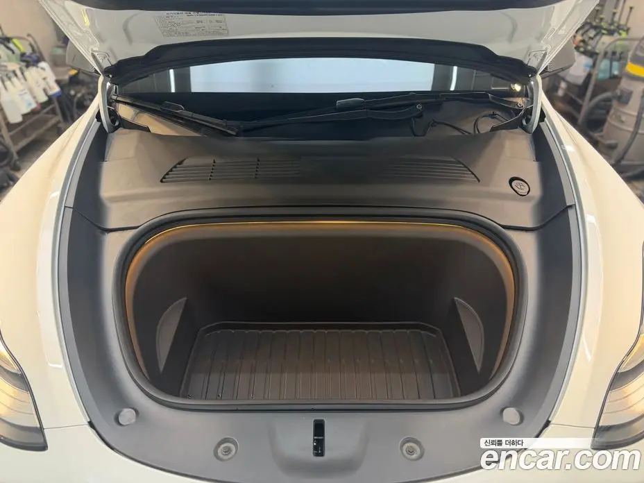 Tesla Model Y 2021 0.3 автомат (гидро), фото 6