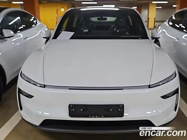 Tesla Model Y 2026 0.2 автомат (гидро), миниатюра 1
