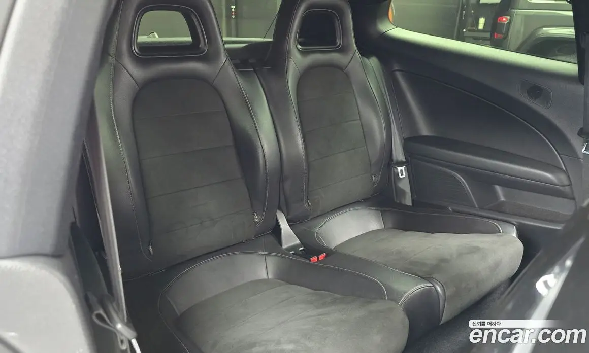 Volkswagen Scirocco 2013 2.0 автомат (гидро), фото 12 Volkswagen Scirocco 2013 2.0 автомат (гидро), фото 12