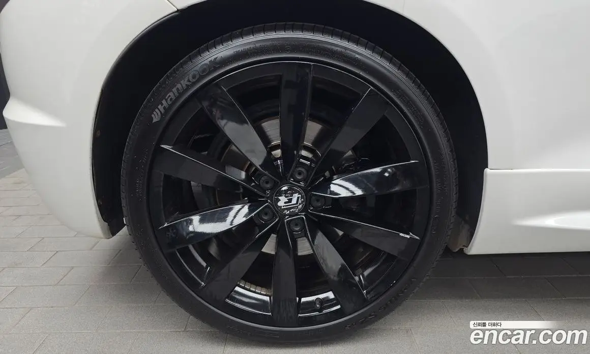 Volkswagen Scirocco 2013 2.0 автомат (гидро), фото 5 Volkswagen Scirocco 2013 2.0 автомат (гидро), фото 5