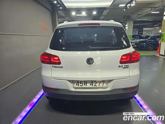 Volkswagen Tiguan 2014 2.0 автомат (гидро), миниатюра 4 Volkswagen Tiguan 2014 2.0 автомат (гидро), миниатюра 4