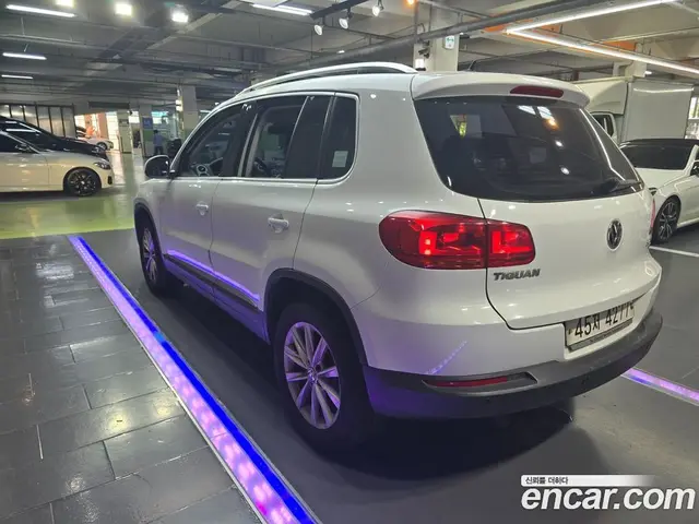 Volkswagen Tiguan 2014 2.0 автомат (гидро), миниатюра 5 Volkswagen Tiguan 2014 2.0 автомат (гидро), миниатюра 5