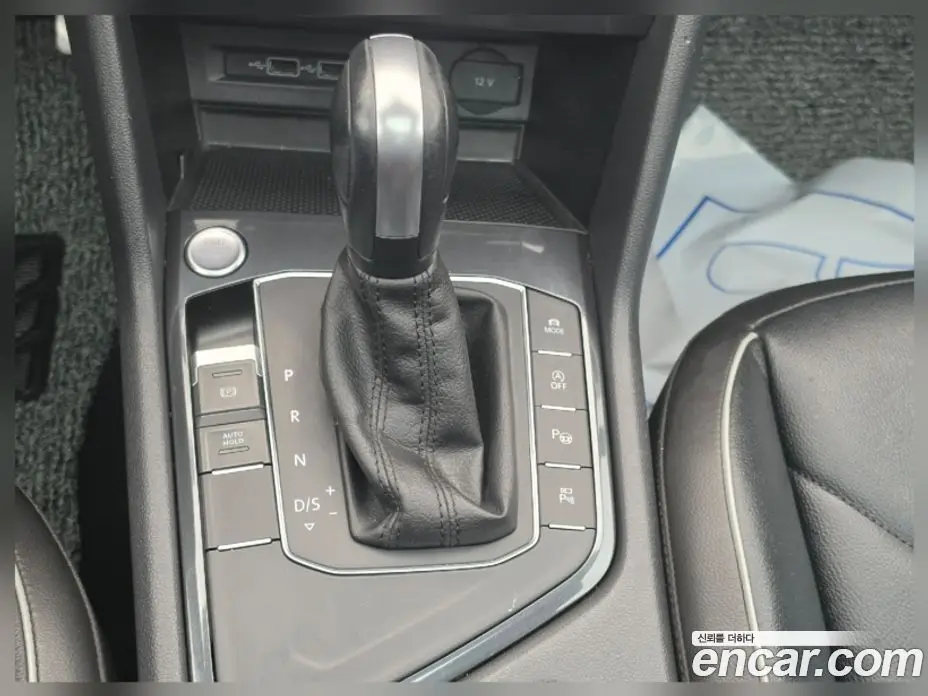 Volkswagen Tiguan 2019 2.0 автомат (гидро), фото 17