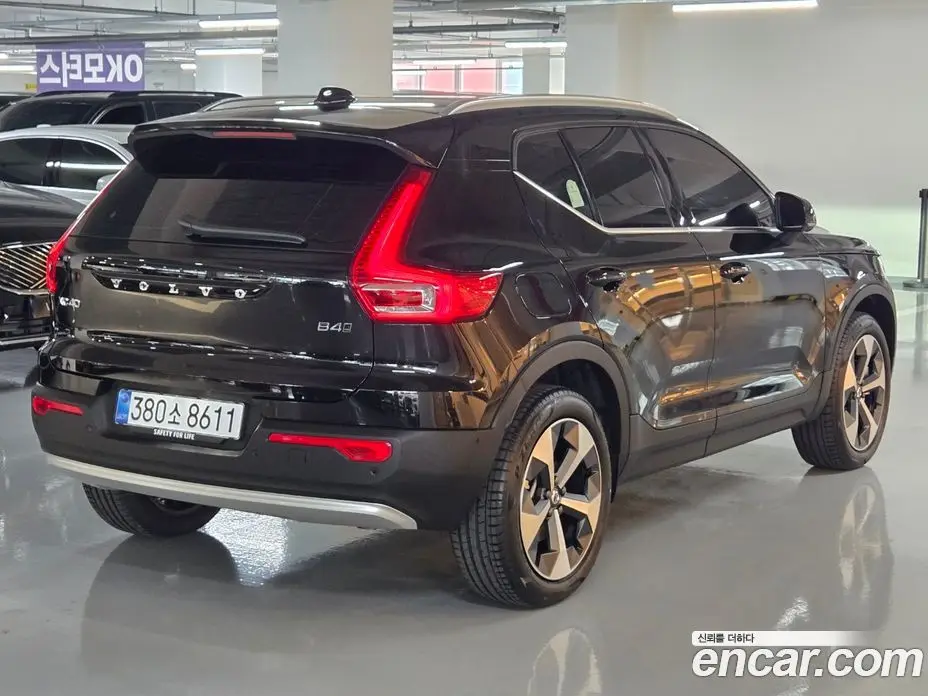 Volvo XC40 2026 2.0 автомат (гидро), фото 3