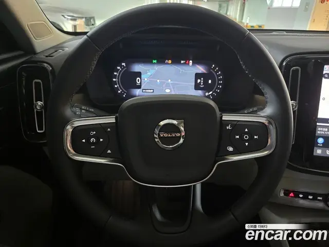 Volvo XC40 2026 2.0 автомат (гидро), миниатюра 10