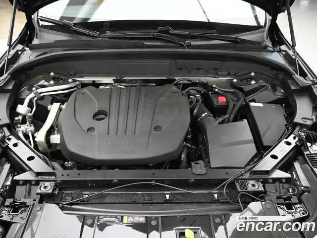 Volvo XC60 2023 2.0 автомат (гидро), миниатюра 6