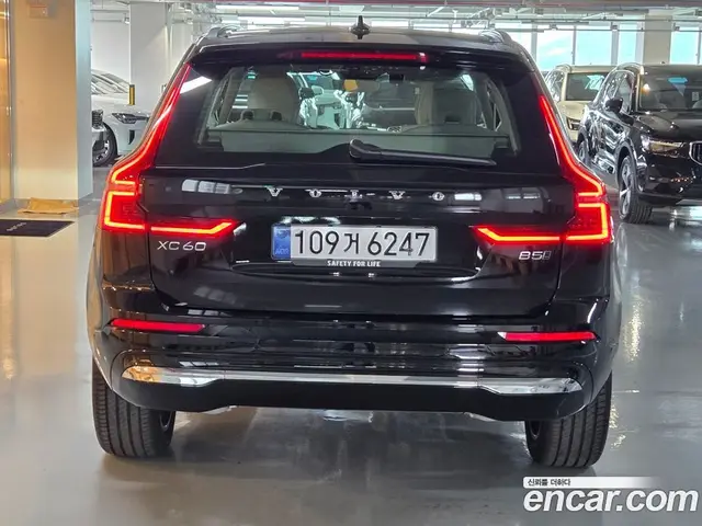 Volvo XC60 2026 2.0 автомат (гидро), миниатюра 4 Volvo XC60 2026 2.0 автомат (гидро), миниатюра 4