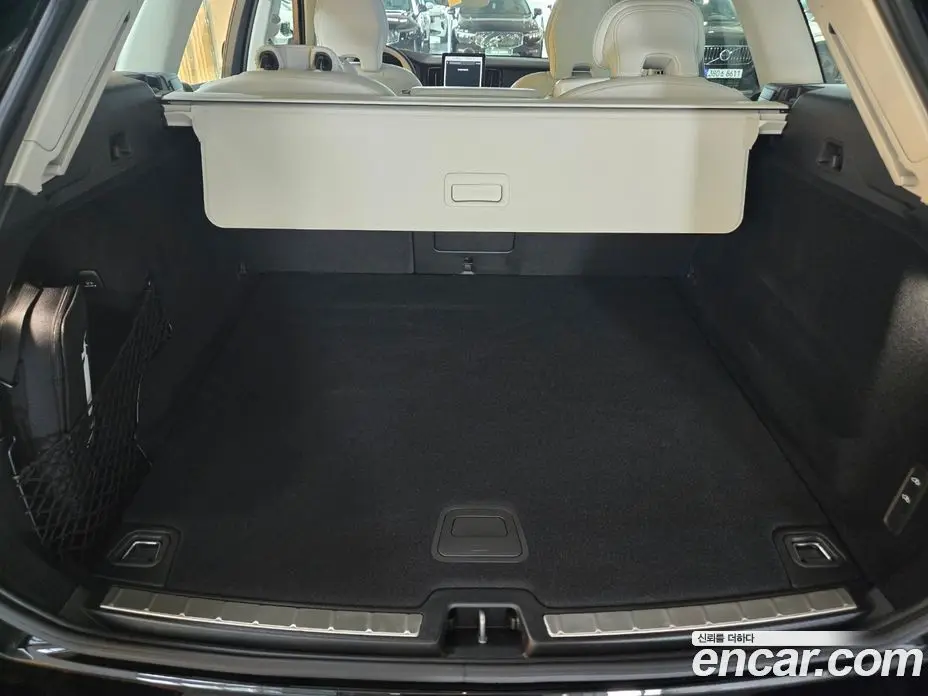 Volvo XC60 2026 2.0 автомат (гидро), фото 6 Volvo XC60 2026 2.0 автомат (гидро), фото 6