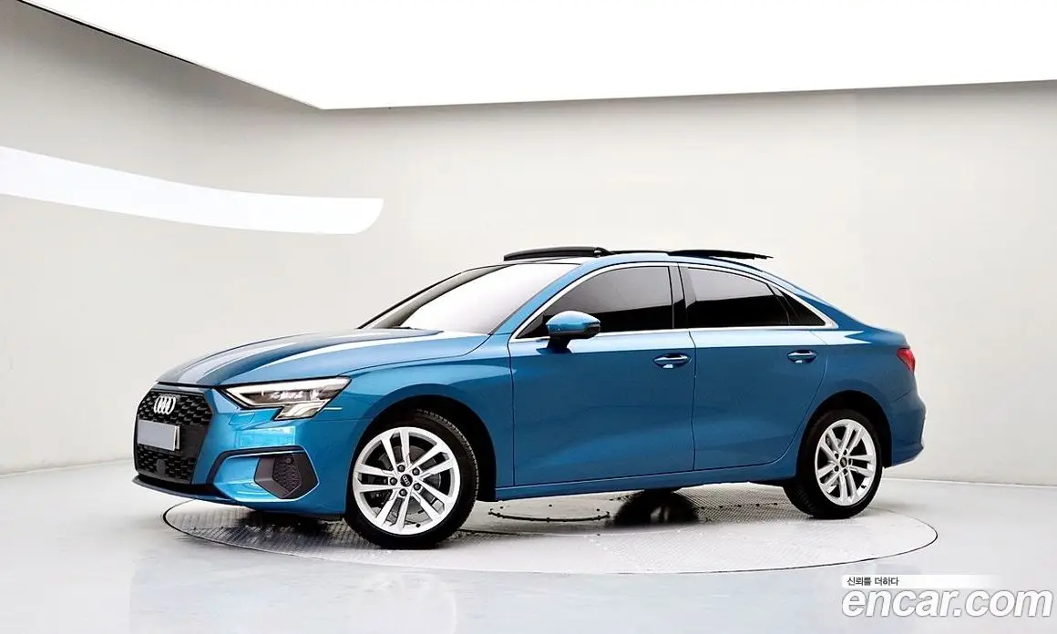 Audi A3 2023 2.0 автомат (гидро), фото 3 Audi A3 2023 2.0 автомат (гидро), фото 3