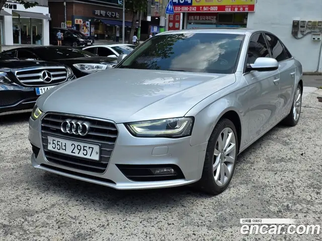 Audi A4 2013 2.0 автомат (гидро), миниатюра 3
