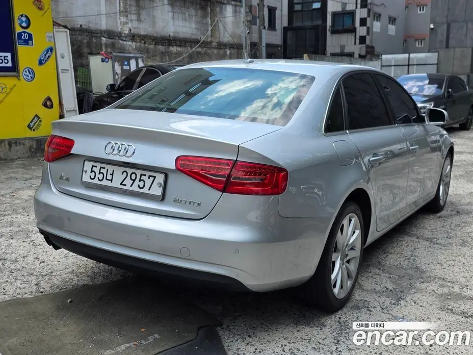 Audi A4 2013 2.0 автомат (гидро), фото 4