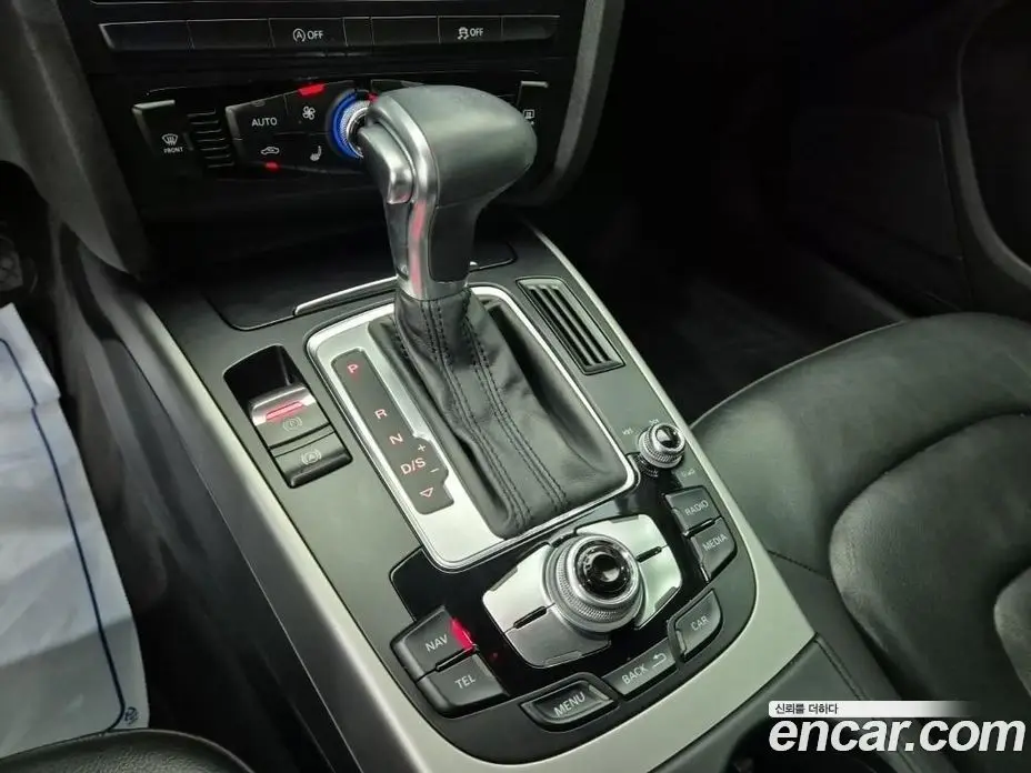 Audi A4 2015 2.0 автомат (гидро), фото 11