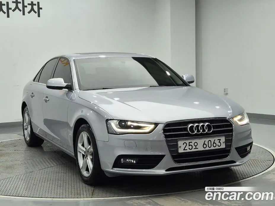 Audi A4 2015 2.0 автомат (гидро), фото 4