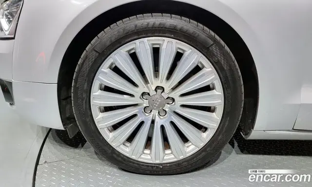 Audi A8 2011 6.3 автомат (гидро), миниатюра 5