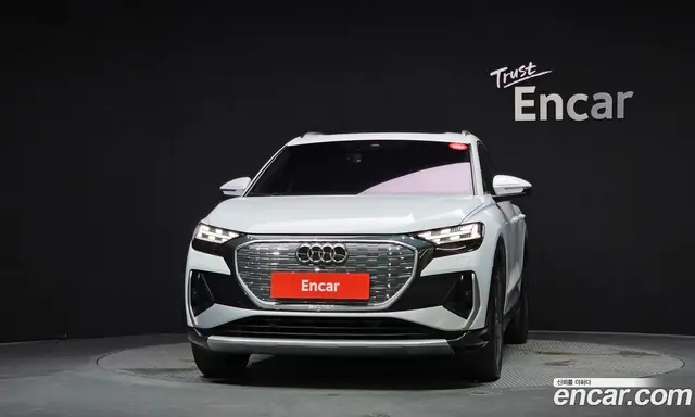 Audi Q4 e-tron 2022 0.1 автомат (гидро), миниатюра 3