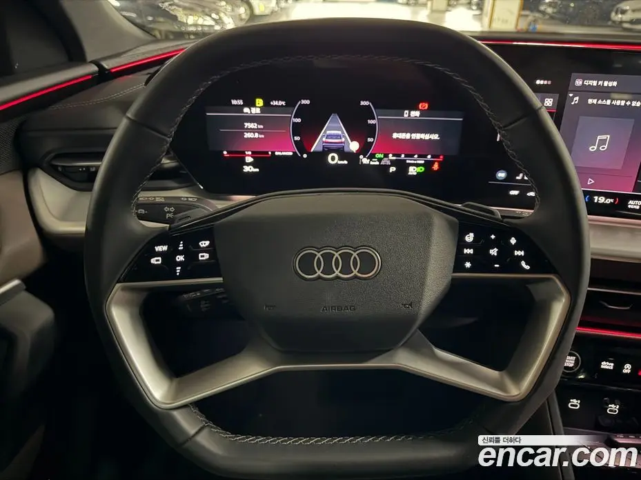 Audi Q5 2025 2.0 автомат (гидро), фото 12