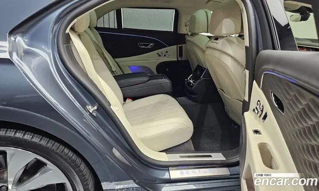 Bentley Flying Spur 2022 4.0 автомат (гидро), миниатюра 12