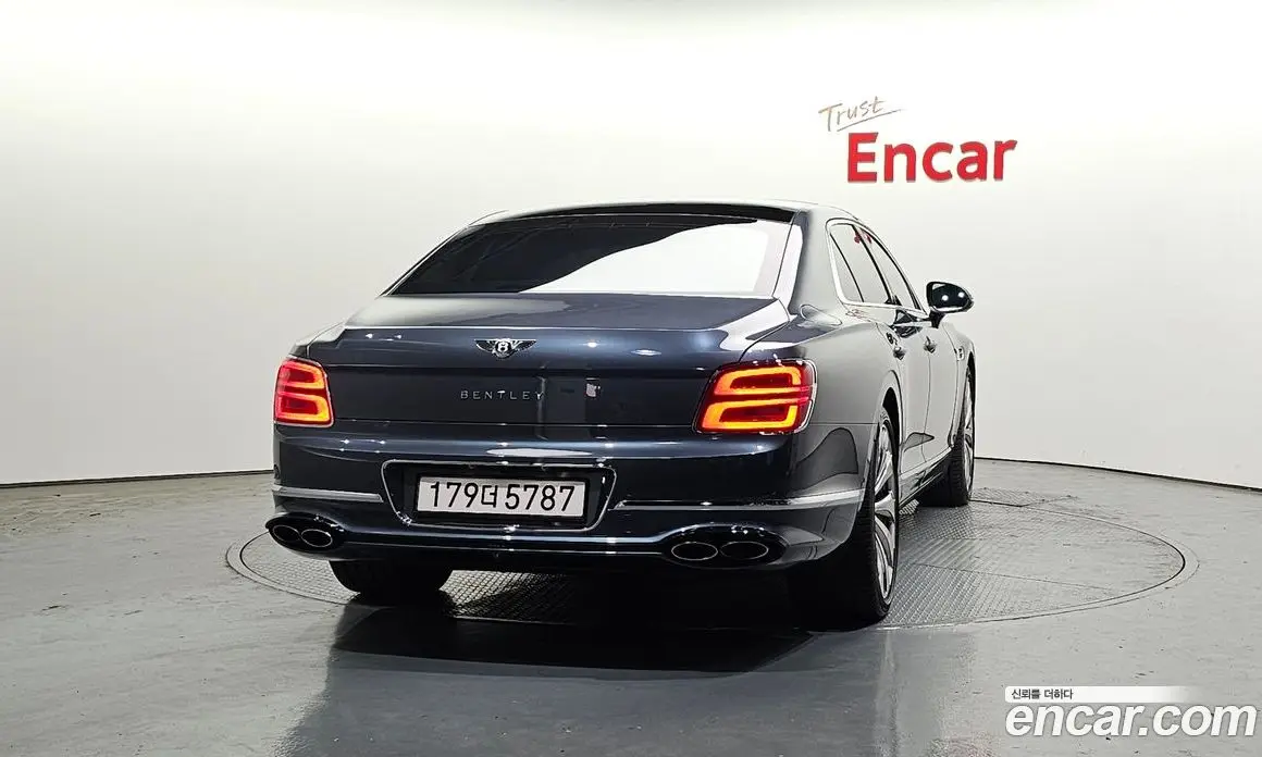 Bentley Flying Spur 2022 4.0 автомат (гидро), фото 4 Bentley Flying Spur 2022 4.0 автомат (гидро), фото 4