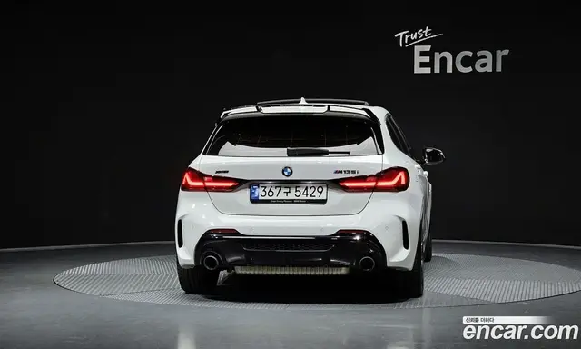 BMW 1 серия 2022 2.0 автомат (гидро), миниатюра 4