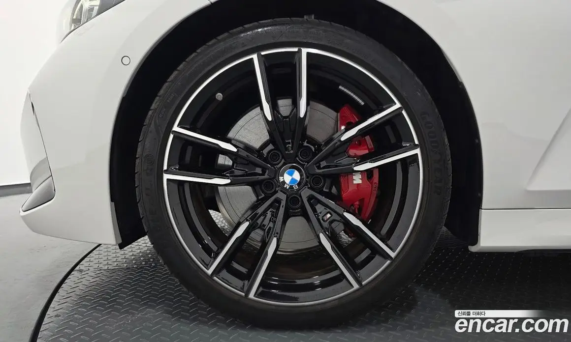 BMW 3 серия 2025 3.0 автомат (гидро), фото 5 BMW 3 серия 2025 3.0 автомат (гидро), фото 5