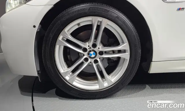 BMW 5 серия 2016 2.0 автомат (гидро), миниатюра 5 BMW 5 серия 2016 2.0 автомат (гидро), миниатюра 5