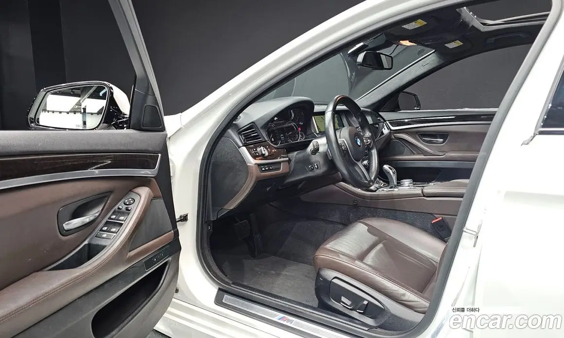 BMW 5 серия 2016 2.0 автомат (гидро), фото 10 BMW 5 серия 2016 2.0 автомат (гидро), фото 10