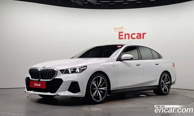 BMW 5 серия, 2024, 32 422 км