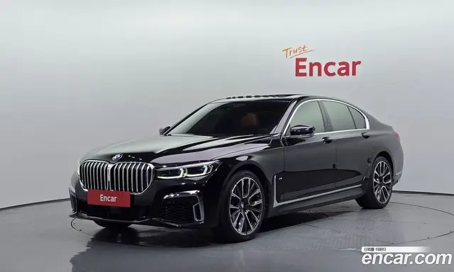 BMW 7 серия, 2022, 59 383 км