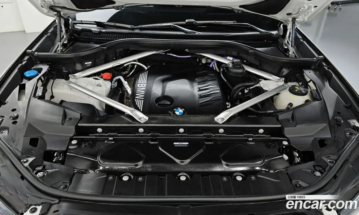 BMW X5 2025 3.0 автомат (гидро), фото 6