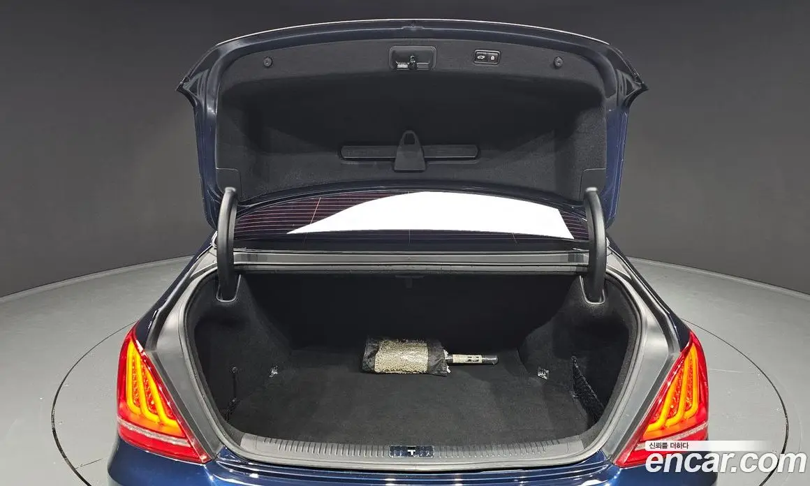 Genesis EQ900 2017 3.8 автомат (гидро), фото 20 Genesis EQ900 2017 3.8 автомат (гидро), фото 20
