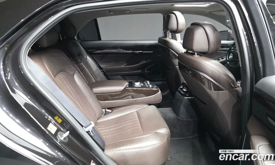 Genesis EQ900 2017 3.8 автомат (гидро), фото 12 Genesis EQ900 2017 3.8 автомат (гидро), фото 12