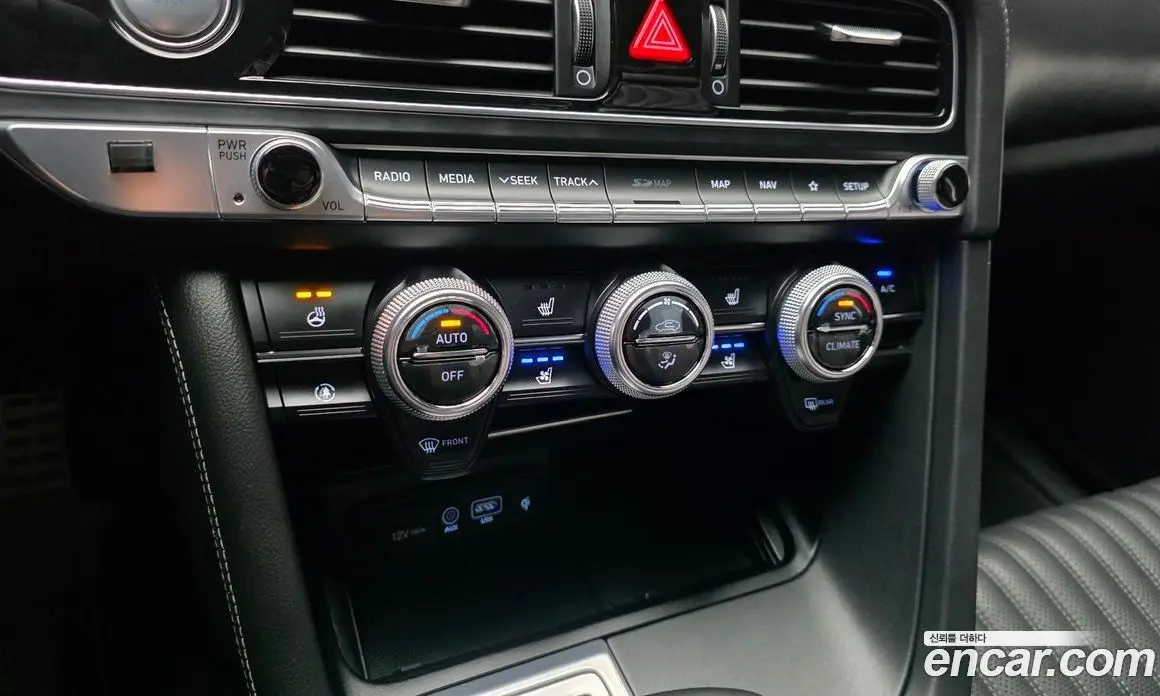Genesis G70 2019 3.3 автомат (гидро), фото 16 Genesis G70 2019 3.3 автомат (гидро), фото 16