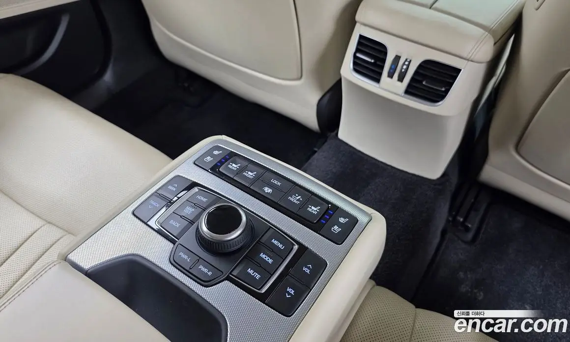 Genesis G80 2017 3.8 автомат (гидро), фото 18 Genesis G80 2017 3.8 автомат (гидро), фото 18